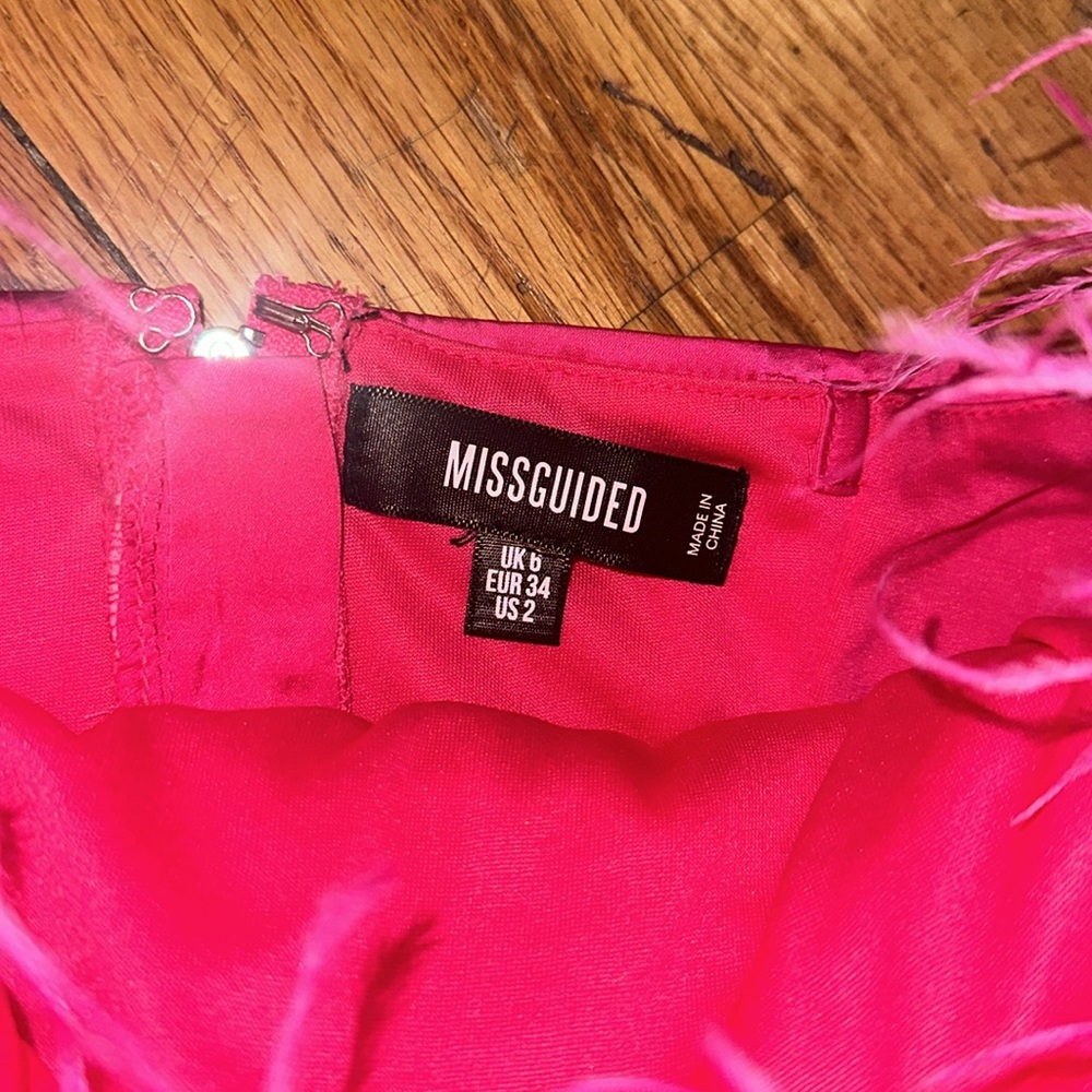 Misguided hot pink feather crop top - Picture 3 of 5